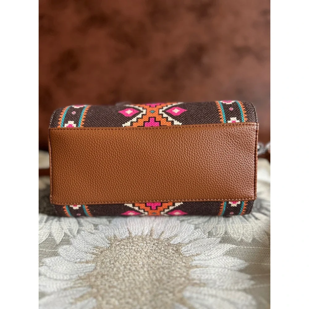 Wrangler Aztec‎ Print Crossbody Satchel Bag Brown Pink Western Barrel Purse